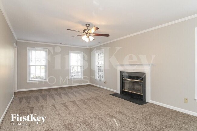 Foto del edificio - 7137 Avenbury Cir