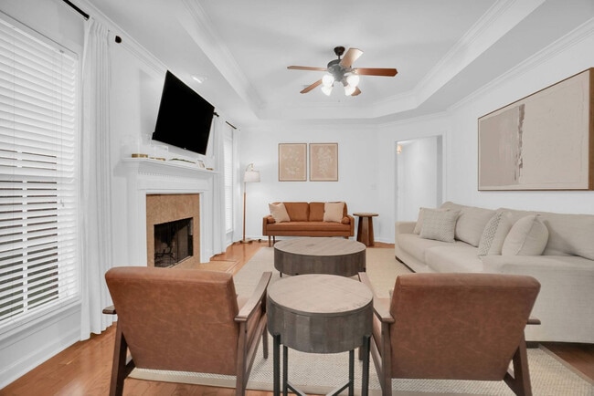 Foto del edificio - 8261 Dison Dr