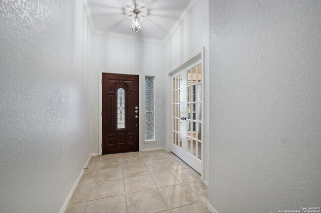 Building Photo - 532 Wagon Wheel Way