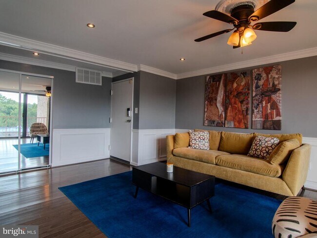 Foto del edificio - 3337 Huntley Sq Dr