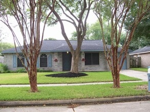 Building Photo - 2617 Knoxville Dr