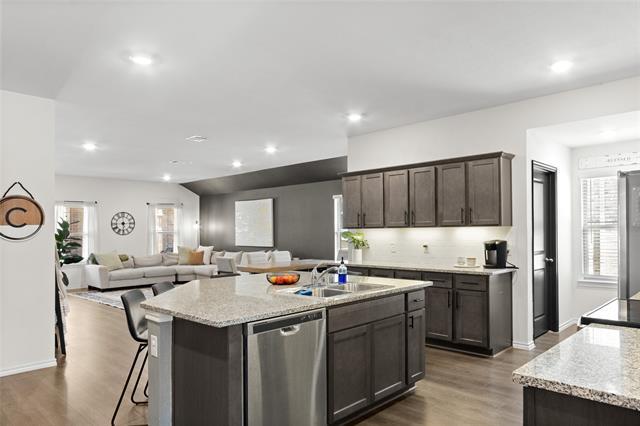 Foto del edificio - 1224 Hutchings Ct