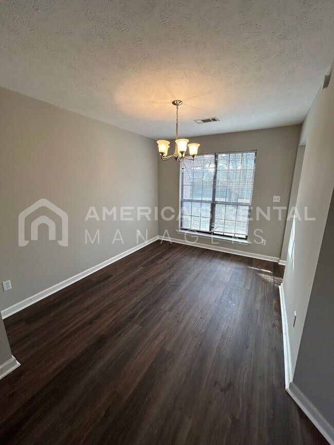 Building Photo - Home for rent in Montgomery! AVAILABLE TO ...