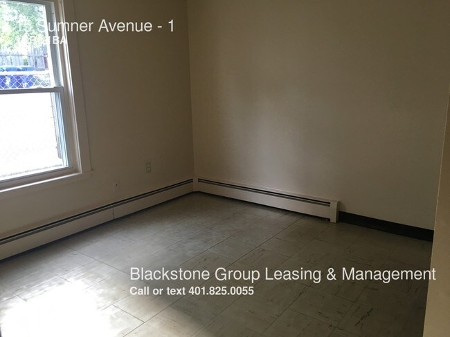 Building Photo - 15 Sumner Ave