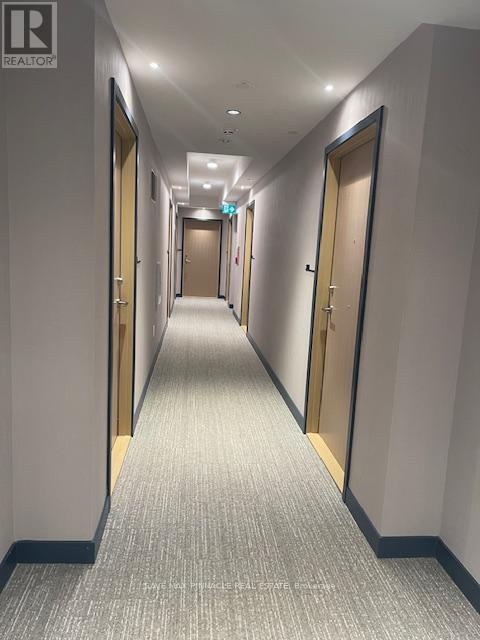 Building Photo - 395 Square One Dr