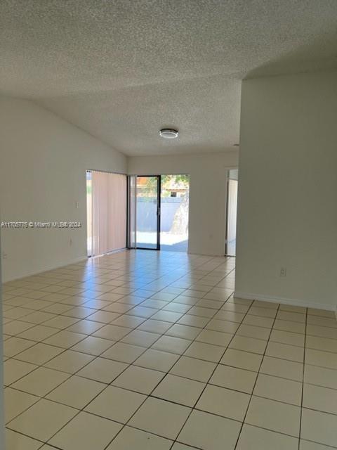 Foto del edificio - 11384 SW 74th St