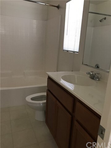 Foto del edificio - 15645 Lasselle St
