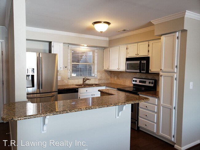 Foto del edificio - 9809 Emerald Point Dr