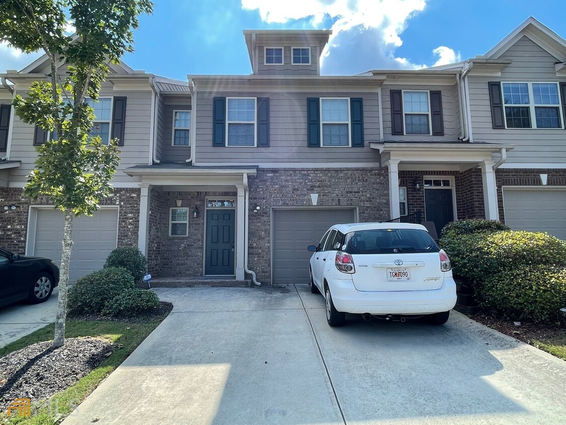 2743 Glen Rd NE, Buford, GA 30519 Townhome Rentals in Buford