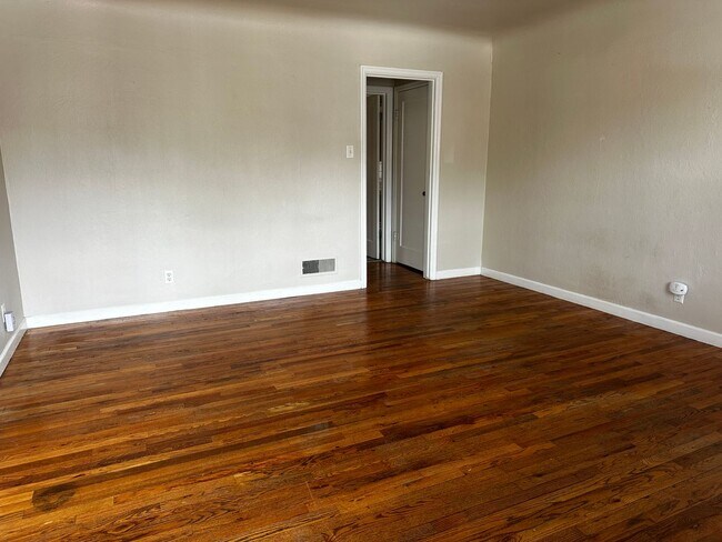 Foto del edificio - 712 17th St