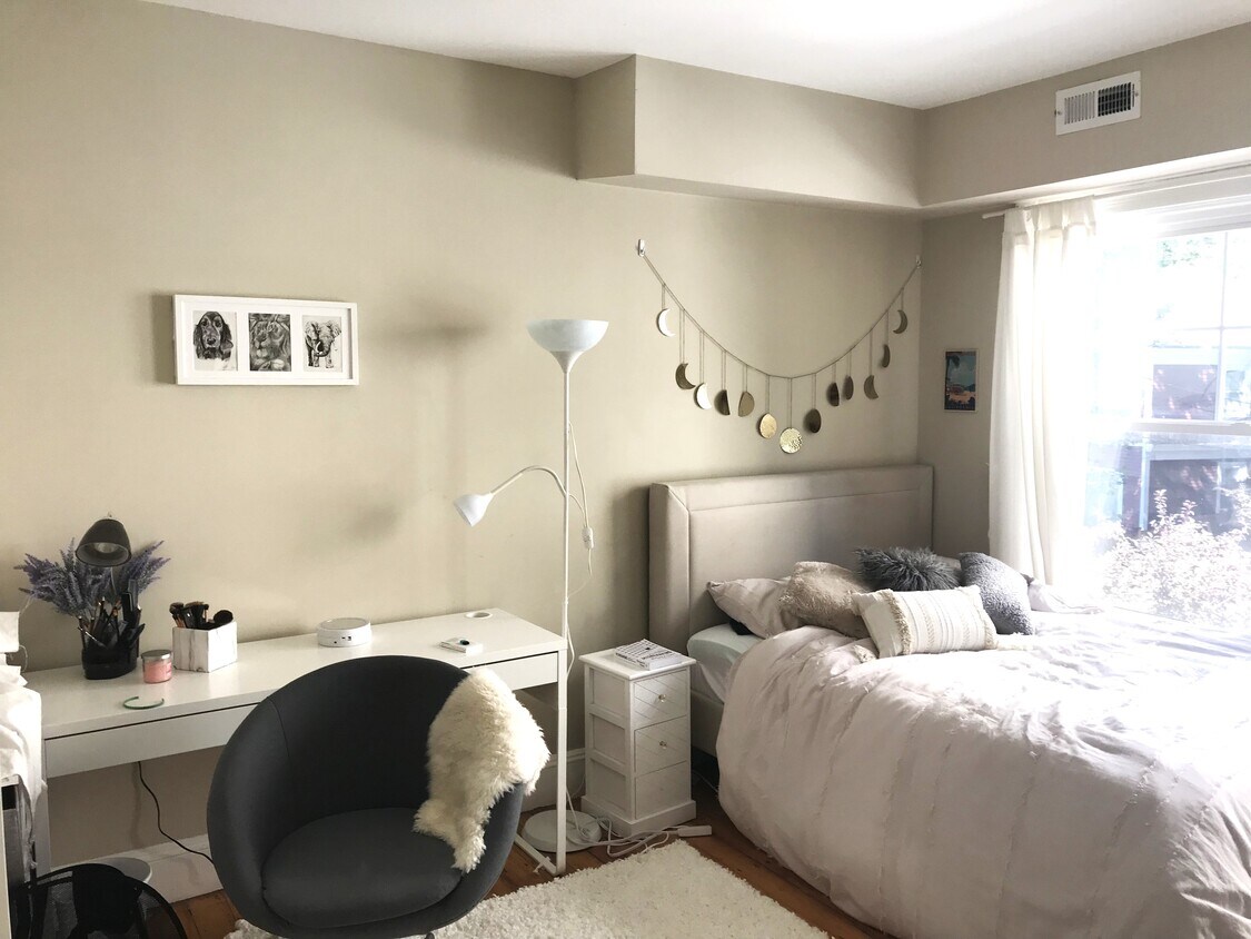 Foto principal - 17 Putnam Ave