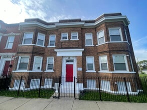 Building Photo - 3123 W Monroe St