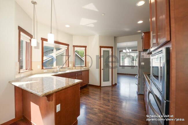 Foto del edificio - 15701 Simonds Rd NE