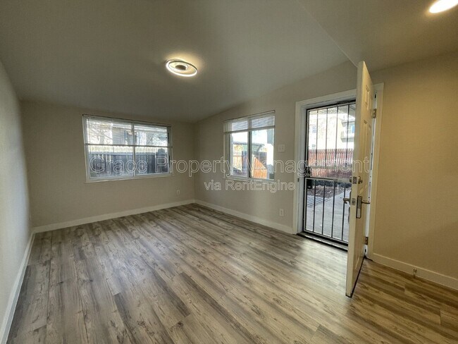 Foto del edificio - 2127 S Acoma St