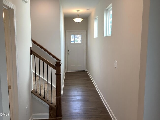 Building Photo - 35 Village Edge Dr