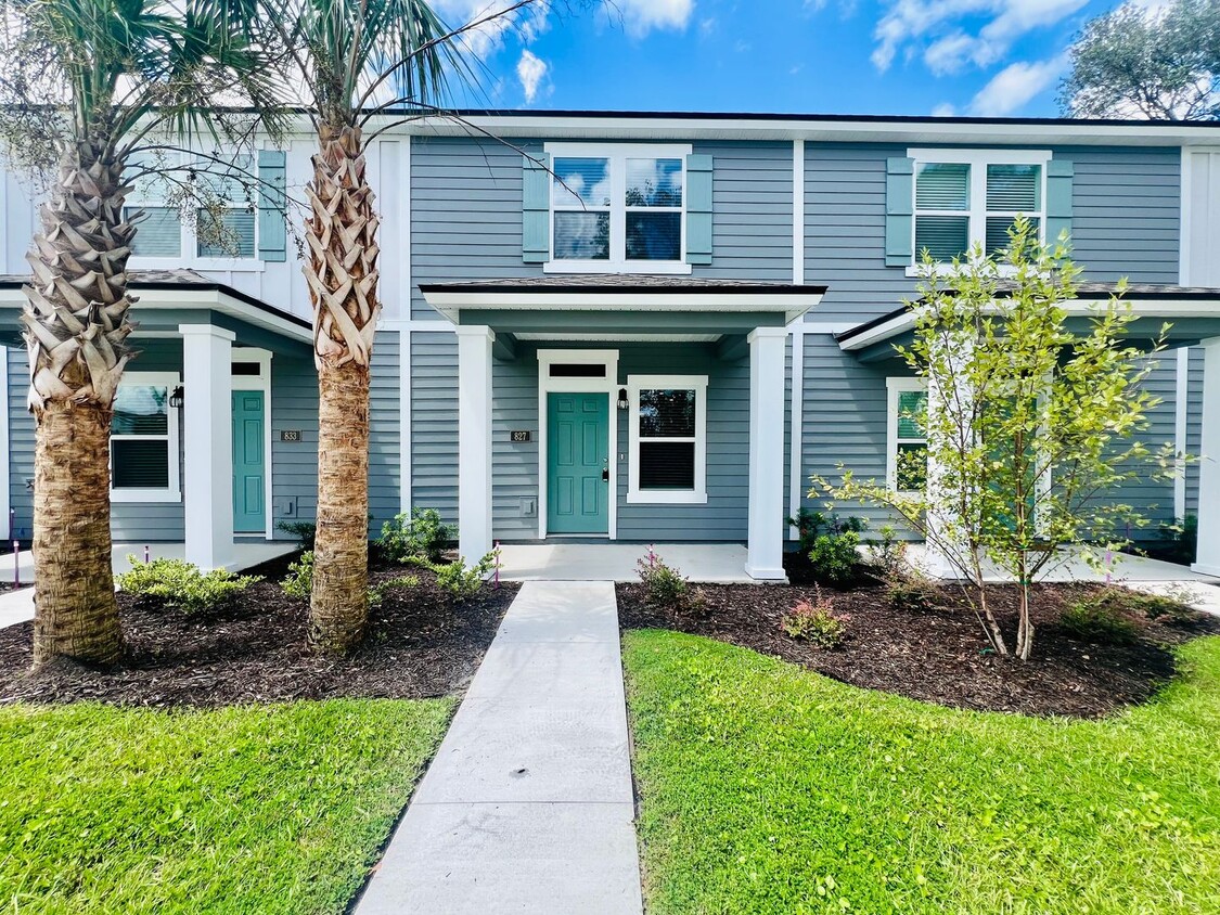 Primary Photo - Brand new Townhome in Kindlewood Forest