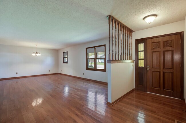 Foto del edificio - 702 W 6th Ave