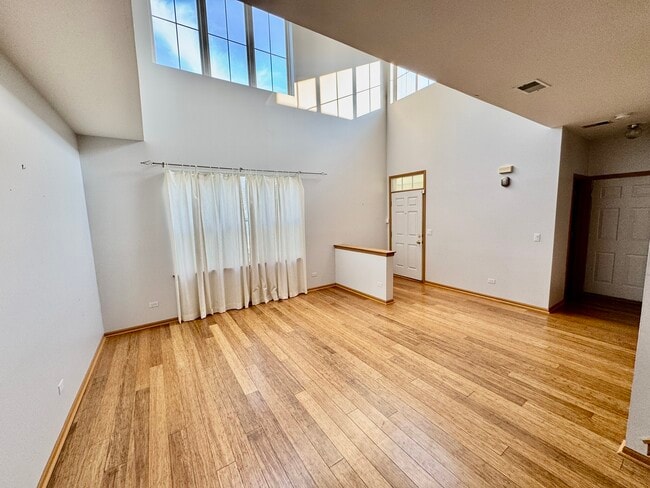 Building Photo - 292 Tower Hill Dr