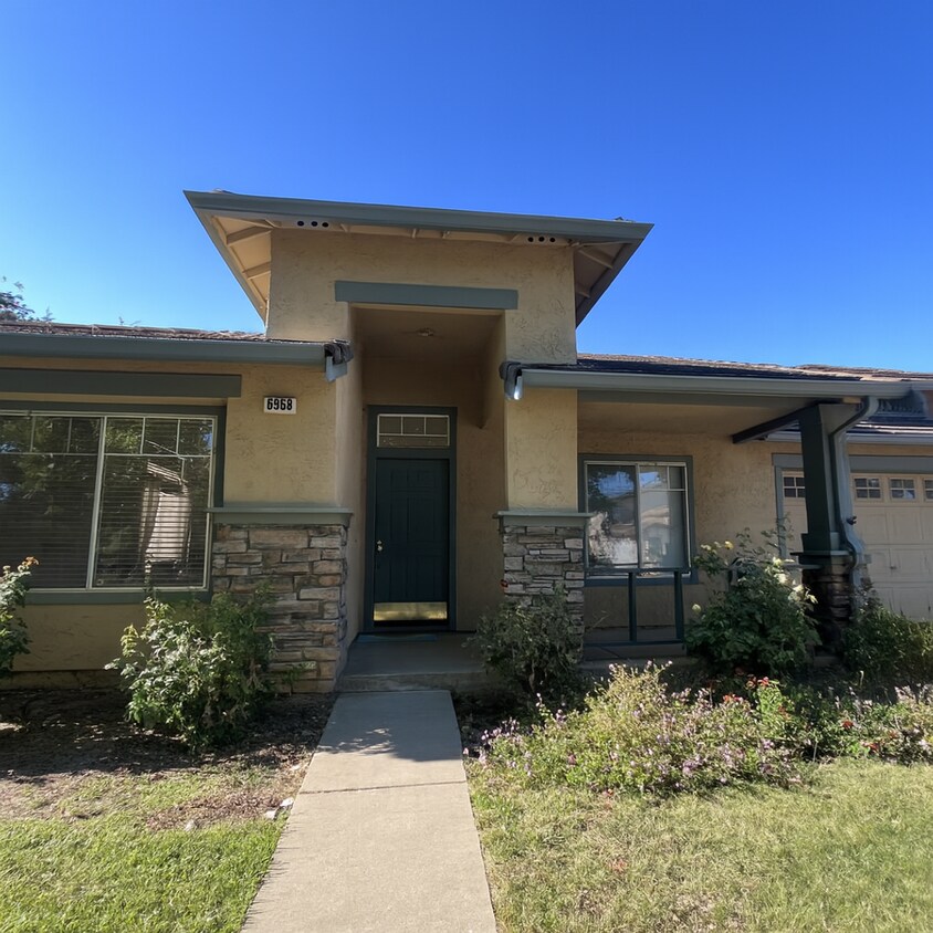 Primary Photo - SPACIOUS 3 BEDROOM HOUSE IN LIVERMORE!!!