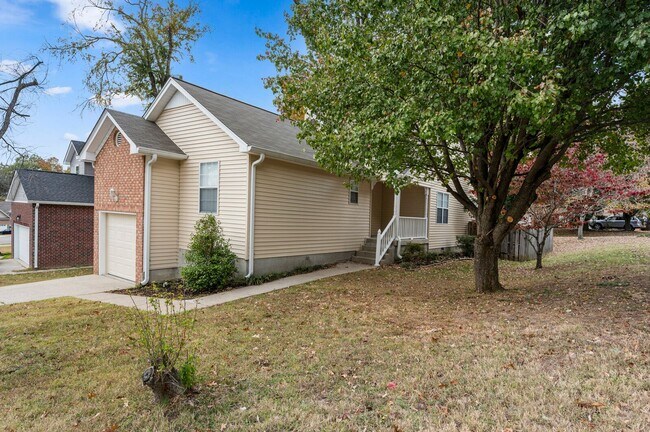 Building Photo - Coming Soon 3 bed 2 bath home available fo...