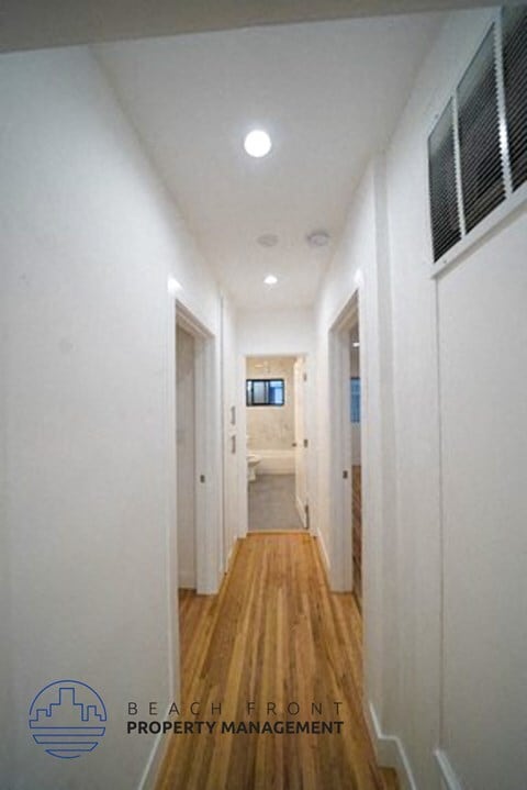 Building Photo - 852 S. Lucerne Blvd.