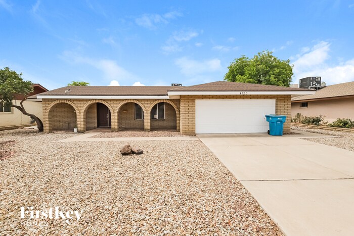 Foto principal - 4123 W Hayward Ave