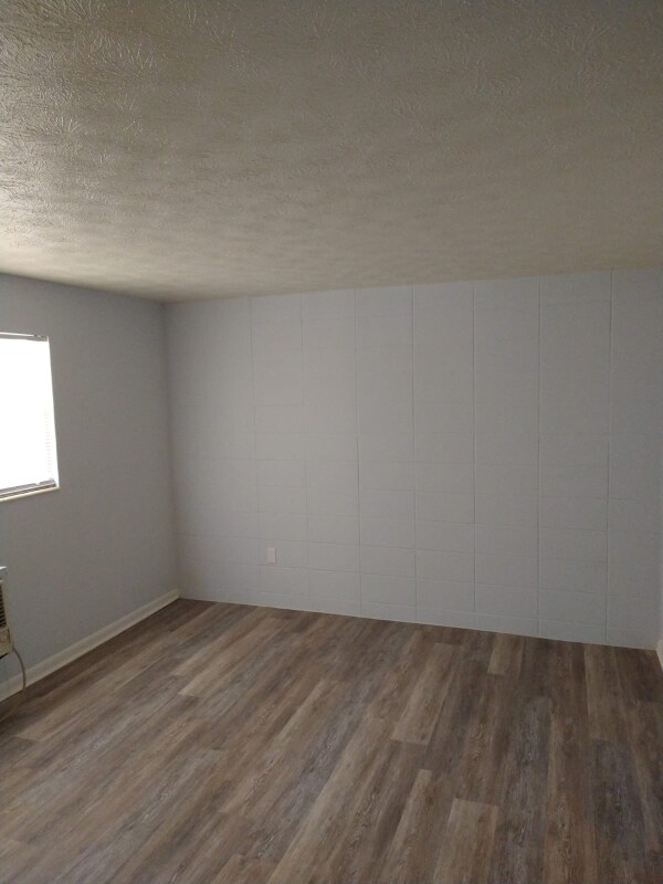 Foto del edificio - 2951 Justina Rd