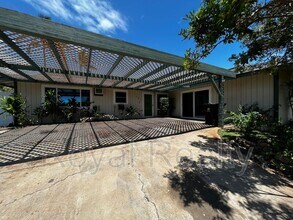 Building Photo - 167 Mahina St