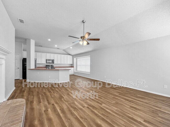 Foto del edificio - 3318 Lochwood Dr