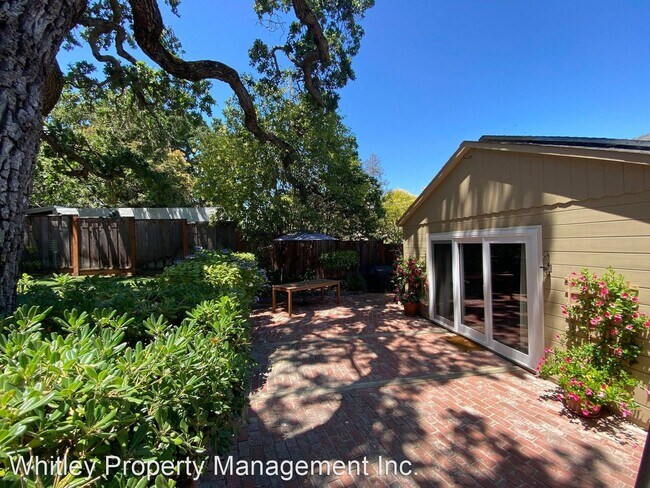 Foto del edificio - 3 br, 2 bath House - 446 Myrtle Street