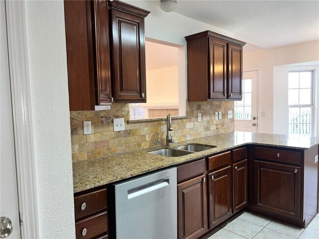 Foto del edificio - 2403 SW 20th St