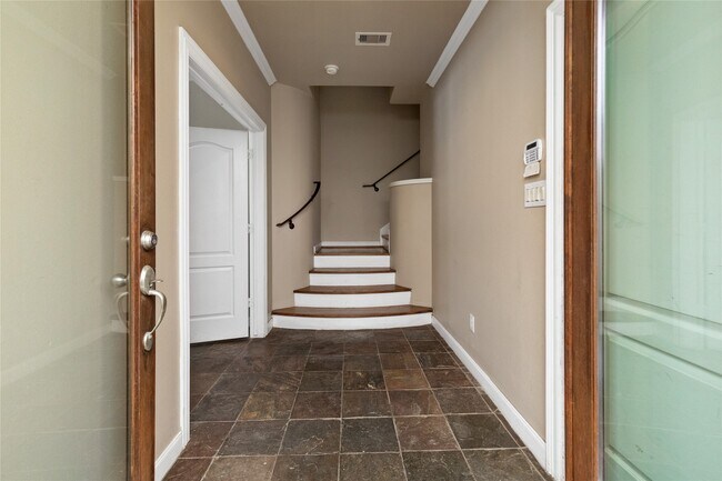 Foto del edificio - 5409 Petty St