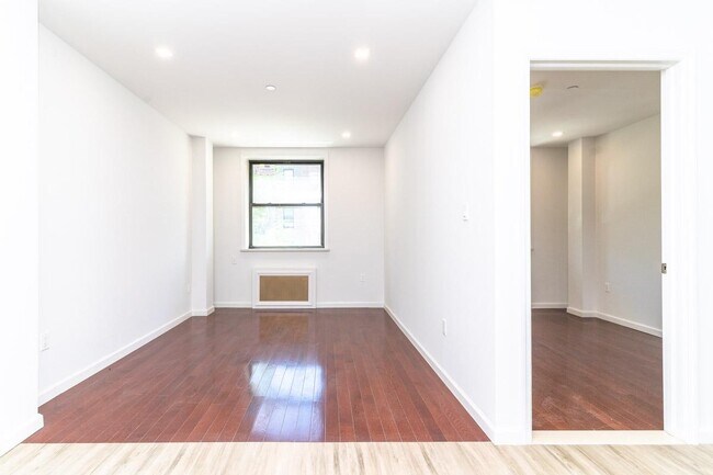 Foto del edificio - 323 49th St