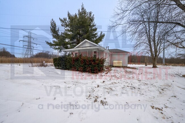 Foto del edificio - 5066 Newton Falls Rd