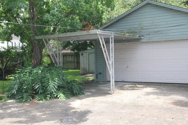 Building Photo - 5101 Beech St