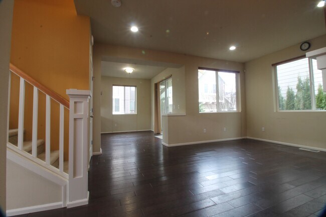 Foto del edificio - 3909 183rd Pl SE