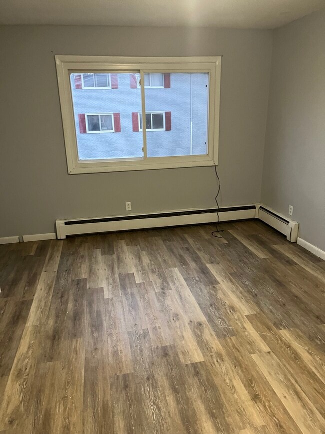 Building Photo - Garden Apartments