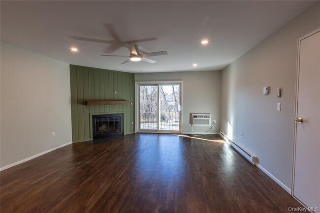 Foto del edificio - 303 Old Mill Rd