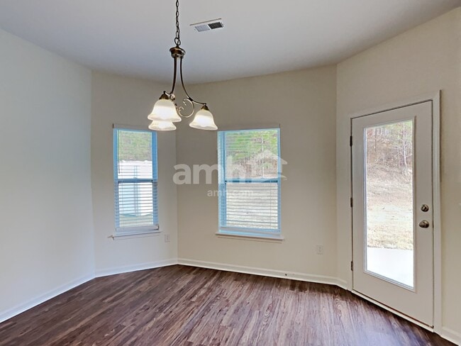 Building Photo - 168 Lakemont Drive
