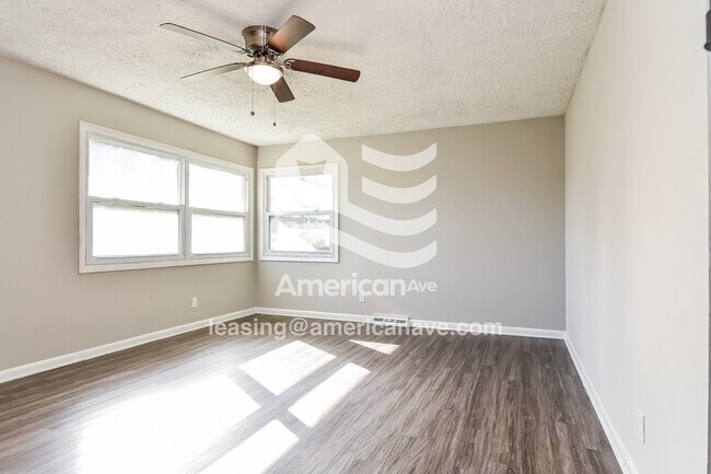 Foto del edificio - 537 Hemingway St