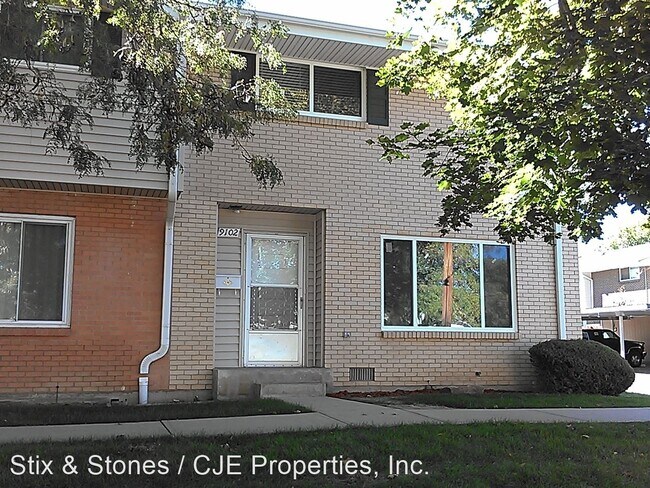 Building Photo - 3 br, 2.5 bath House - 9102 E. Lehigh Ave.
