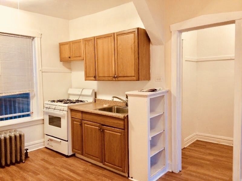 Primary Photo - 4206 N Kimball Ave