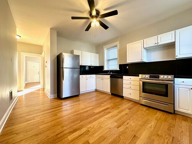 Foto del edificio - 4615 Loughborough Ave