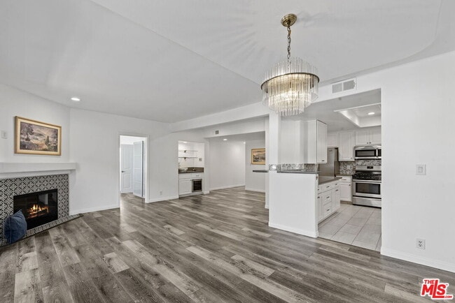 Foto del edificio - 1811 Manning Ave