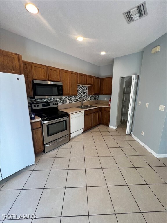 Building Photo - 17531 Cherry Ridge Ln