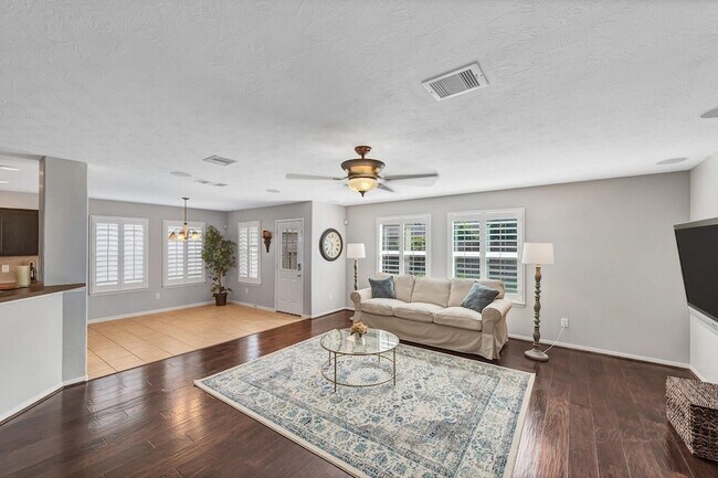 Foto del edificio - 24514 Cobble Canyon Ln
