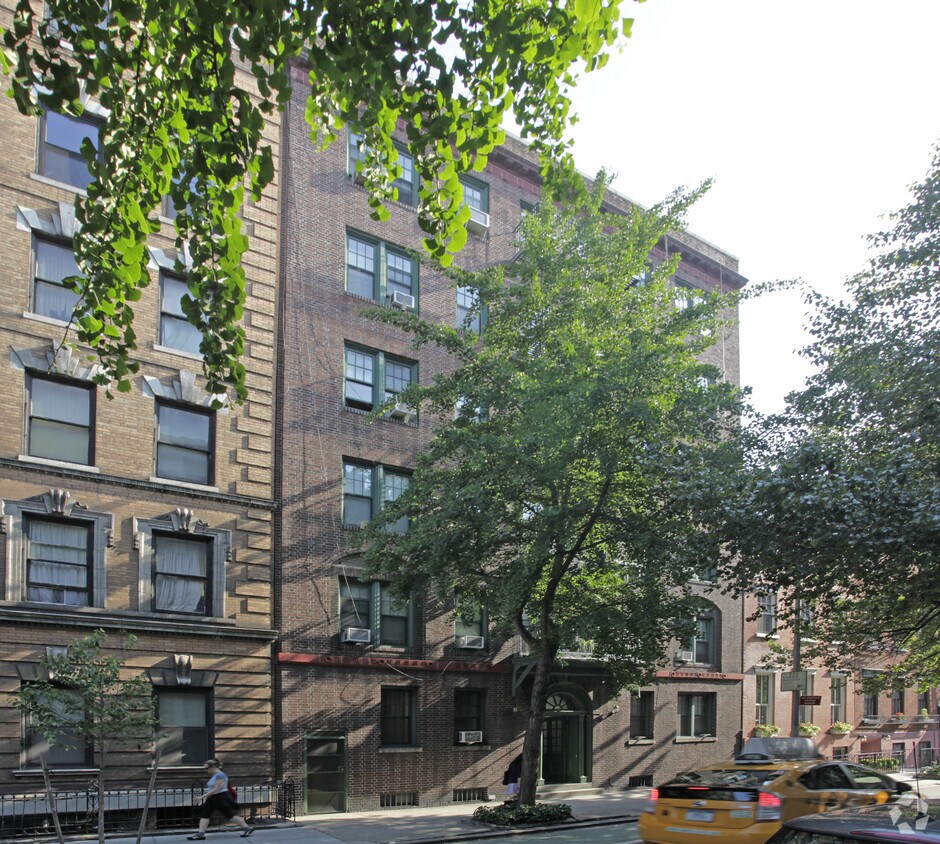 Primary Photo - 195-197 W 10th St