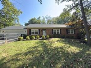 Building Photo - 35600 Sassafras Dr