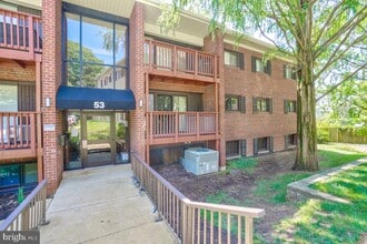 Building Photo - 53 Skyhill Rd