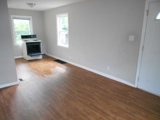 Primary Photo - 2223 E 38th St